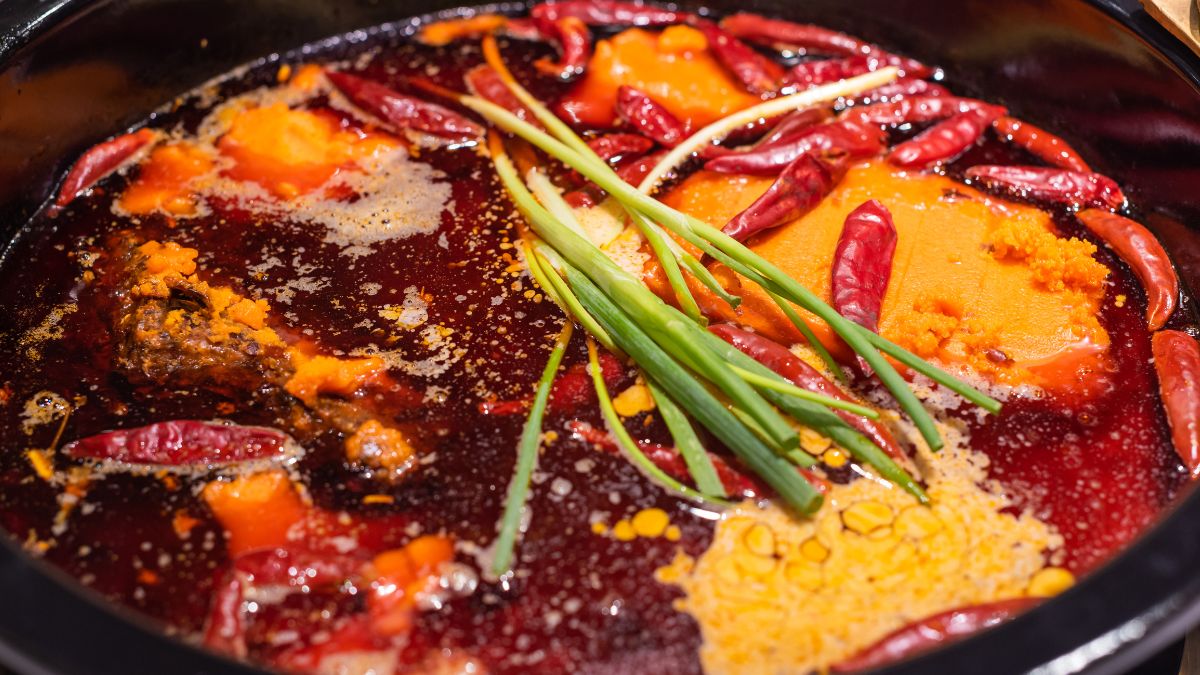 11 diners in China hospitalised after hotpot restaurant in Shandong accidentally added fuel to soup base