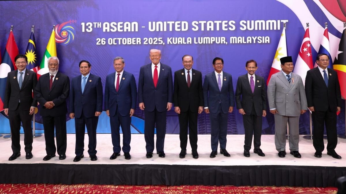 US leadership ‘vital to peace and prosperity,’ says Singapore PM at 13th ASEAN–US Summit