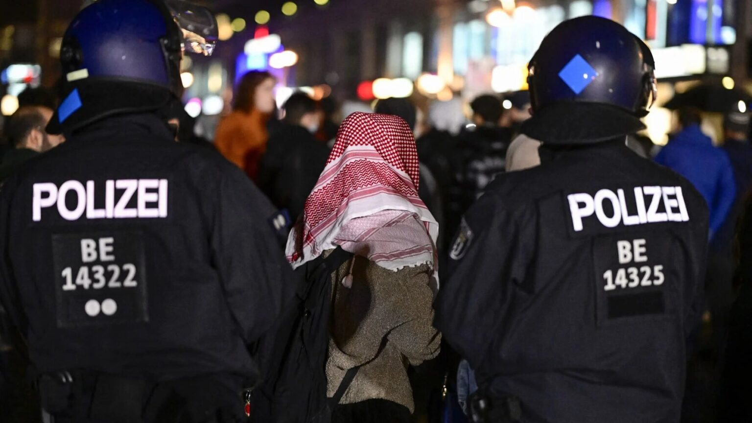 Berlin police use violence against protesters after last-minute ban on pro-Palestinian rally