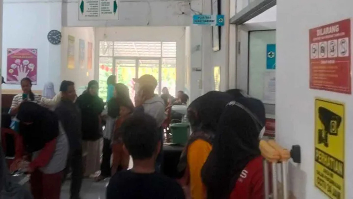 More than 200 Indonesian children sickened in mass food poisoning linked to free school meals
