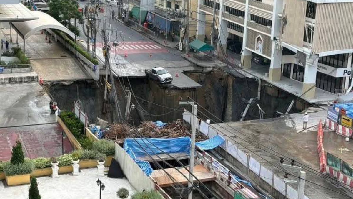 Bangkok sinkhole opens near hospital, linked to subway project