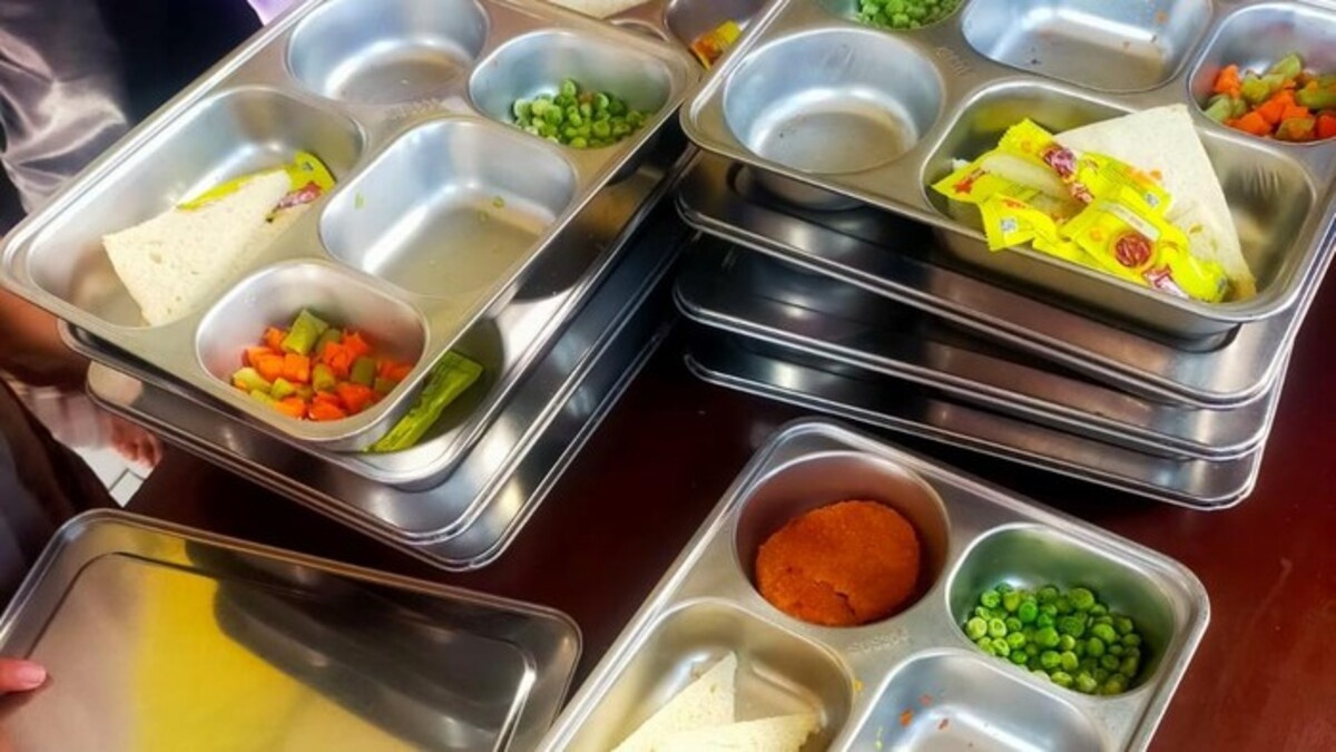 Prabowo defends Indonesia’s free meals programme amid fiscal fears and food safety concerns