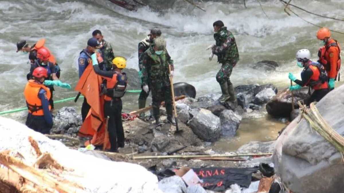 Indonesia disaster toll rises to 961 as National Disaster Management Authority reports new victims found