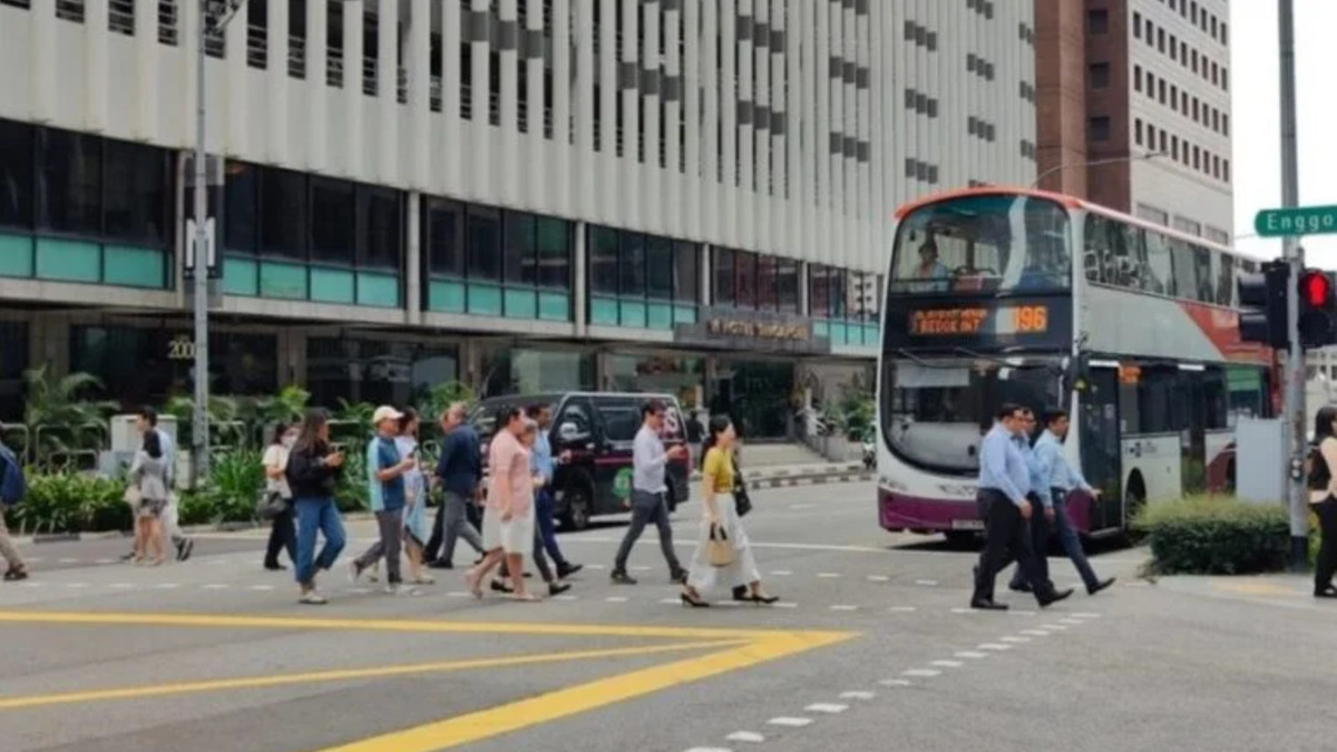 Singapore’s labour market sees modest gains in Q2 2025, but youth joblessness rises