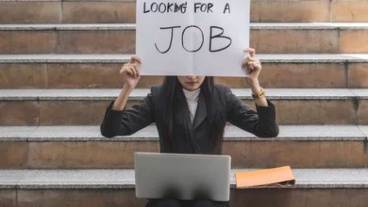 "Feeling hopeless" finding jobs in Singapore after leaving toxic role, says woman unemployed for five months