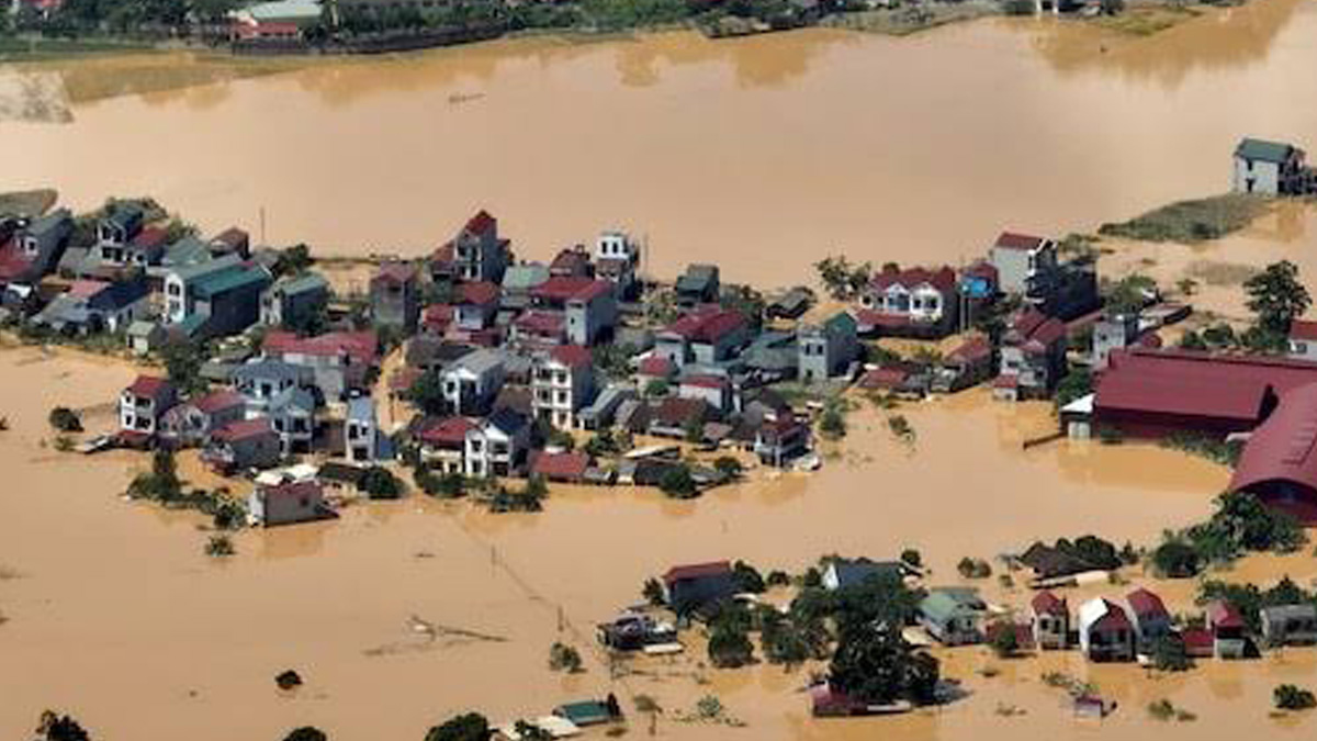 Death toll in Vietnam floods rises to 90 as heavy rain and landslides devastate central provinces